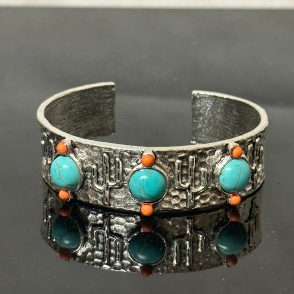 🌵 Southwestern Silver faux Turquoise Cuff Bracelet cactus 🌵 - Picture 7 of 12